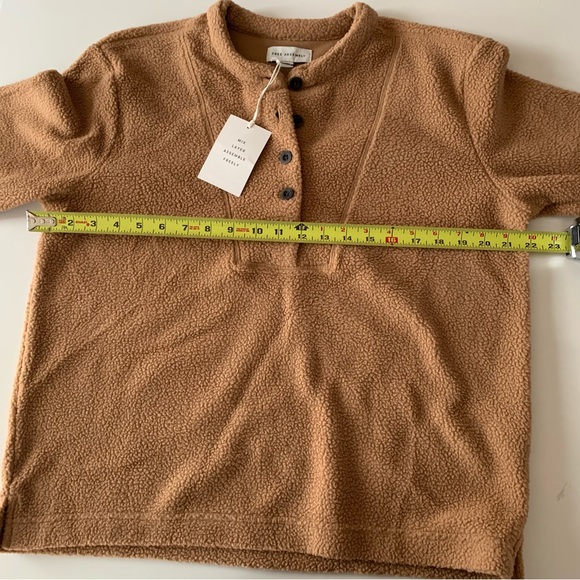 Free Assembly brown Teddy henley pullover size medium - Picture 7 of 9